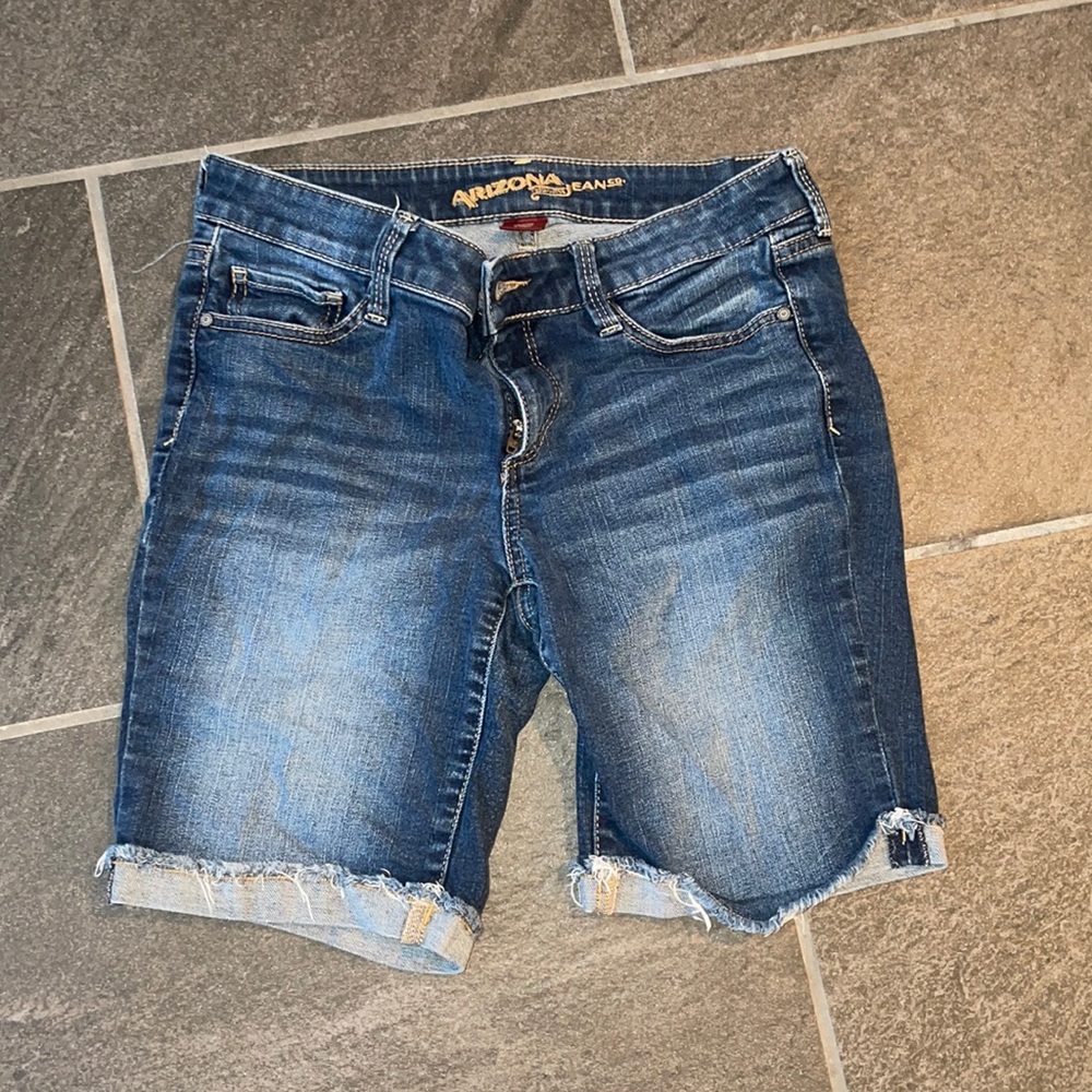 Arizona Jean co. Denim shorts size 5 midi